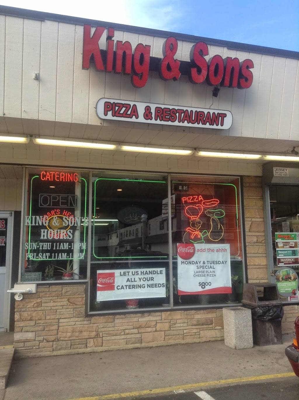 King & Sons Pizzeria Inc | restaurant | 718 Hamburg Turnpike, Pompton Lakes, NJ 07442, USA | 9738396006 OR +1 973-839-6006