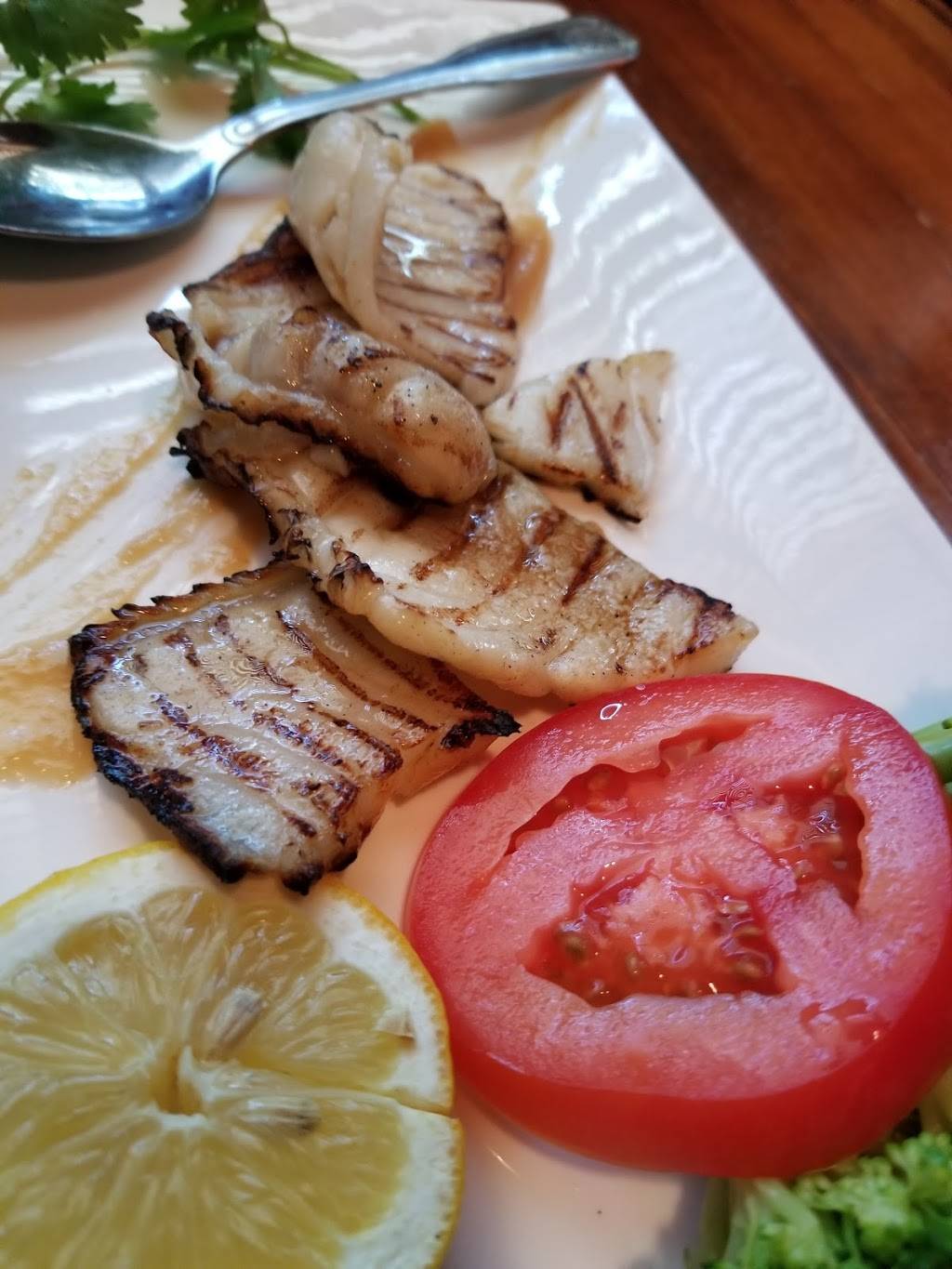 Genghix Asian Fusion | restaurant | 20855 Redwood Rd, Castro Valley, CA 94546, USA | 5105373862 OR +1 510-537-3862