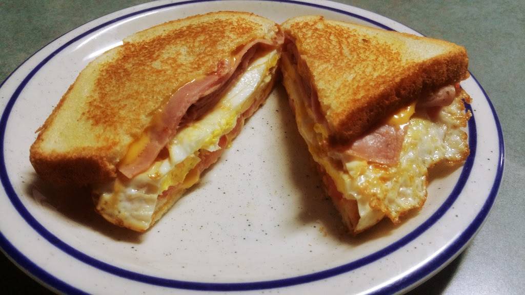 Marks Texas Hots | restaurant | 487 Monroe Ave, Rochester, NY 14607, USA | 5854731563 OR +1 585-473-1563