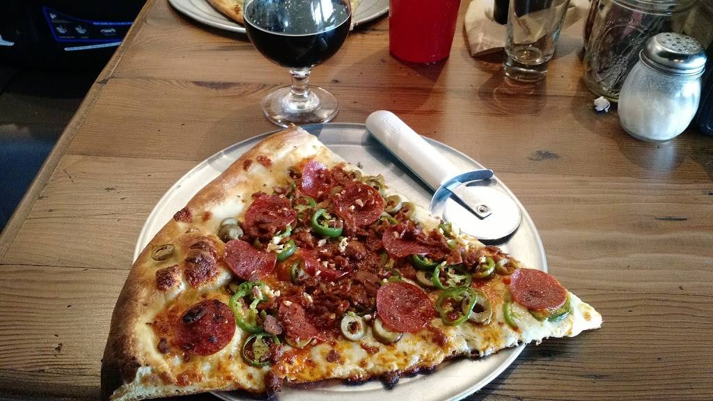 Bear Canyon Pizza | restaurant | 8987 E Tanque Verde Rd #335, Tucson, AZ 85749, USA | 5207498227 OR +1 520-749-8227