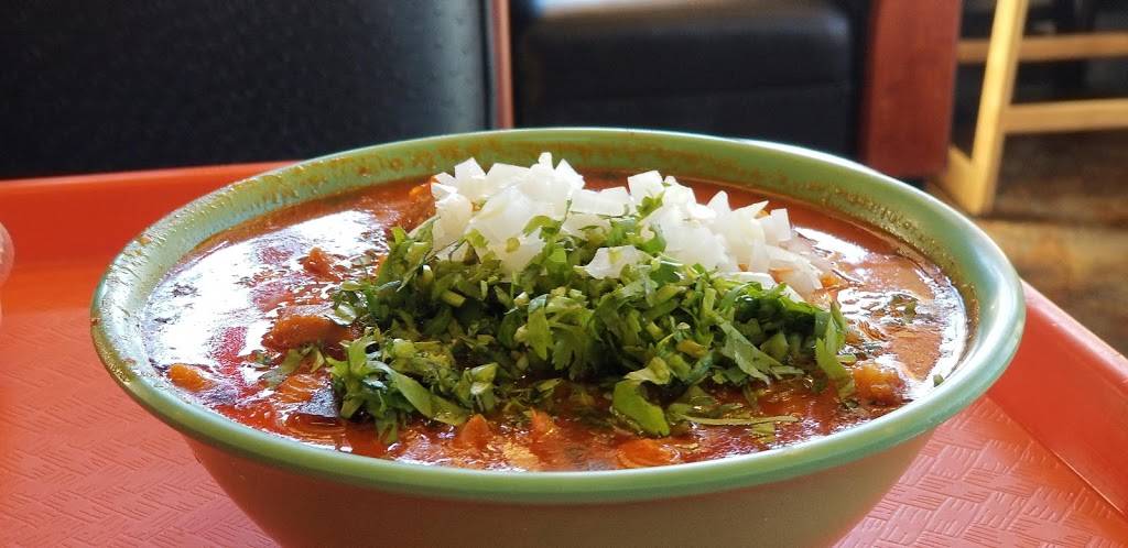 Albertos Mexican Food | restaurant | 31915 Rancho California Rd, Temecula, CA 92592, USA | 9516955003 OR +1 951-695-5003