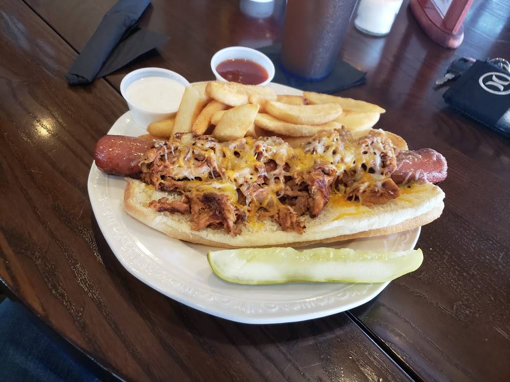 Traditions Restaurant | restaurant | 5 Par Dr, Warrensburg, MO 64093, USA | 6605438694 OR +1 660-543-8694