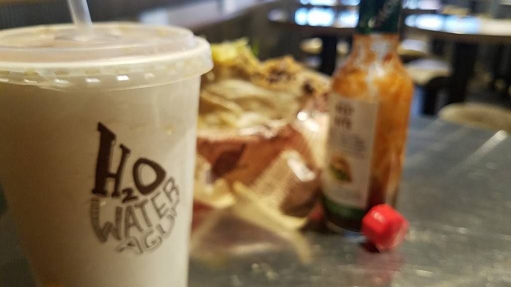 Chipotle Mexican Grill | restaurant | 210 W North Ave, Chicago, IL 60610, USA | 3123790536 OR +1 312-379-0536