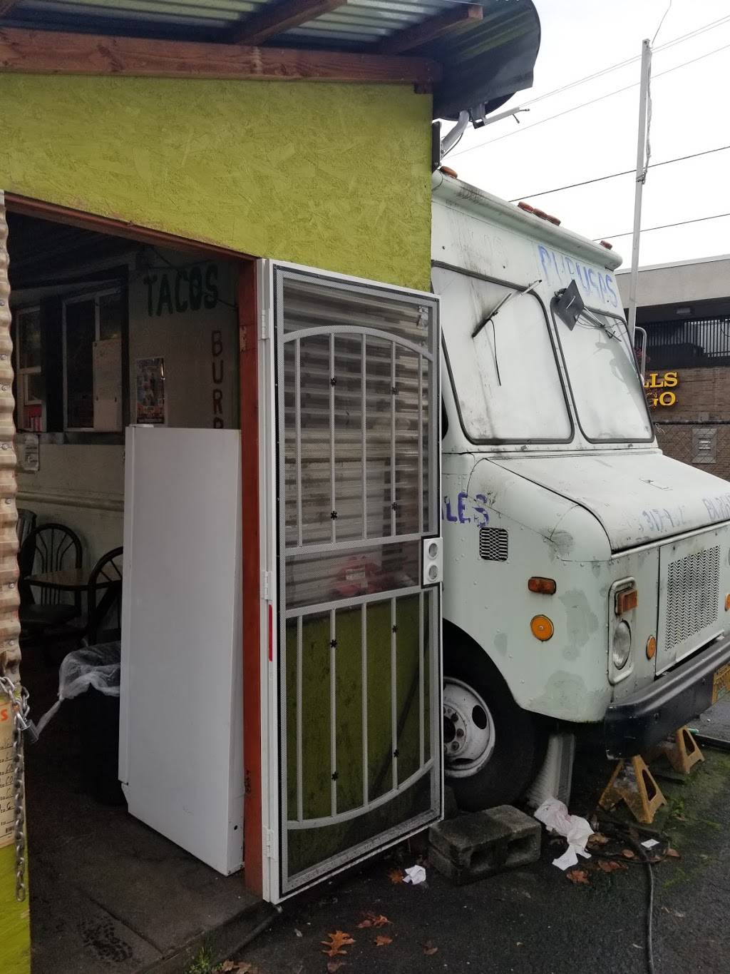 Sabor Casero Pupuseria | restaurant | 5800 NE Martin Luther King Jr Blvd, Portland, OR 97211, USA | 5033179328 OR +1 503-317-9328