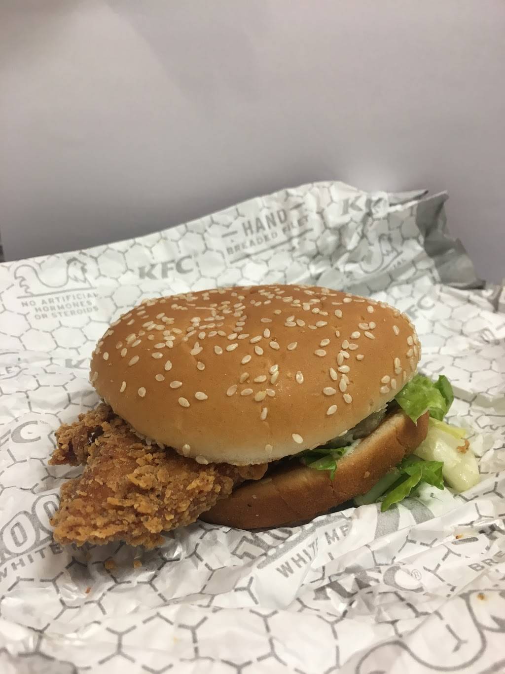 KFC | restaurant | 2901 E 3rd St, Bloomington, IN 47401, USA | 8123341095 OR +1 812-334-1095