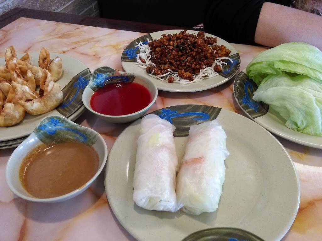 Moon Wok | restaurant | 645 Harwood Rd, Bedford, TX 76021, USA | 8172812787 OR +1 817-281-2787