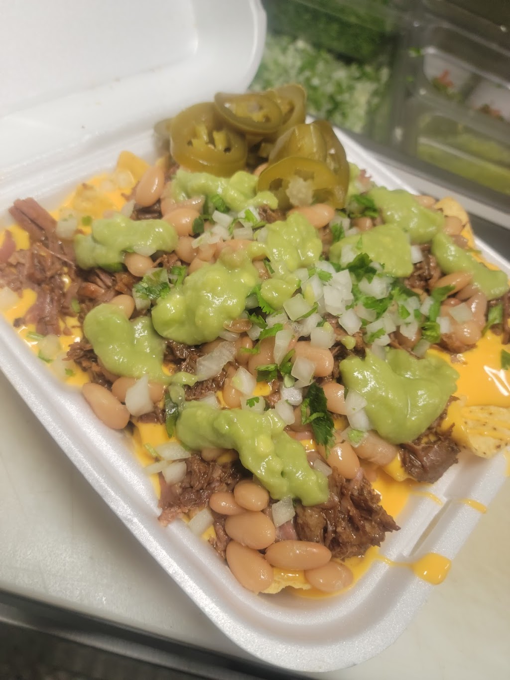 Taquería Los Gavilanes Tacos | restaurant | Van Buren St &, N 25th Ave, Phoenix, AZ 85009, USA | 5053630843 OR +1 505-363-0843