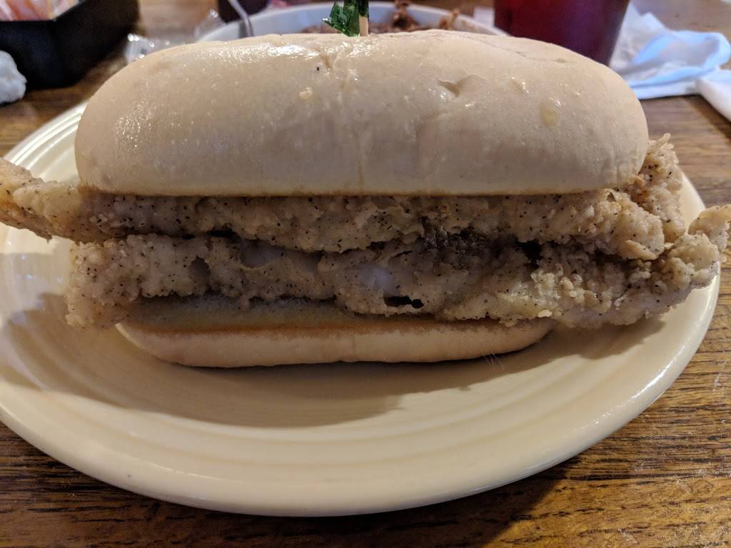 Lantern Pub Family Restaurant | restaurant | 607 E Main St, Ashley, IL 62808, USA | 6184852342 OR +1 618-485-2342