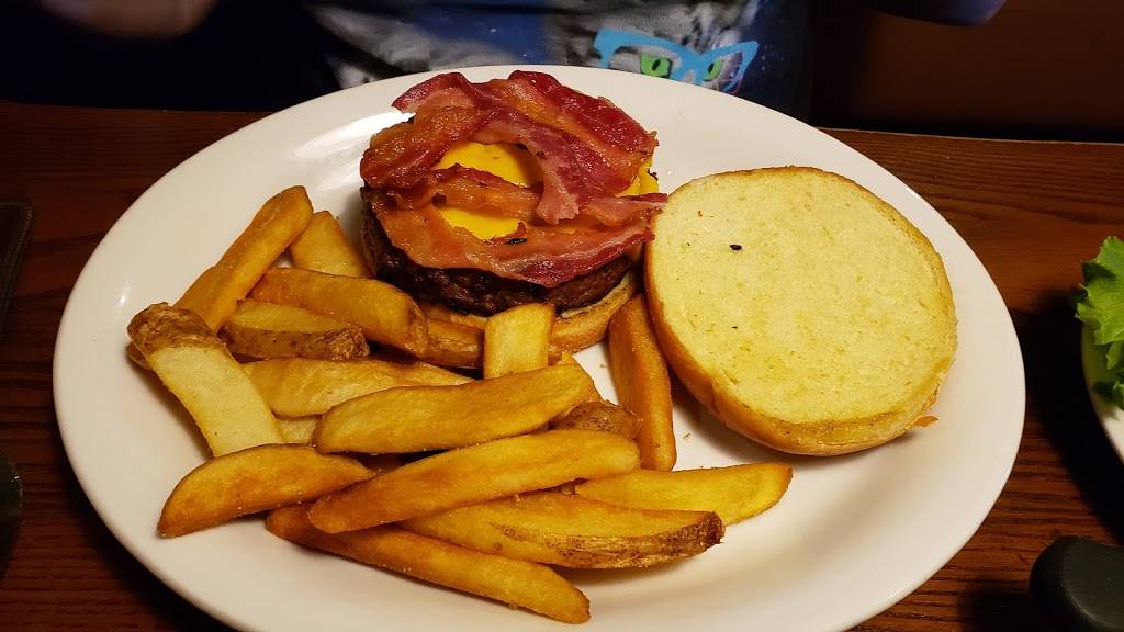 Coltons Steak House & Grill | restaurant | 2415 Missouri Blvd, Jefferson City, MO 65109, USA | 5736355336 OR +1 573-635-5336