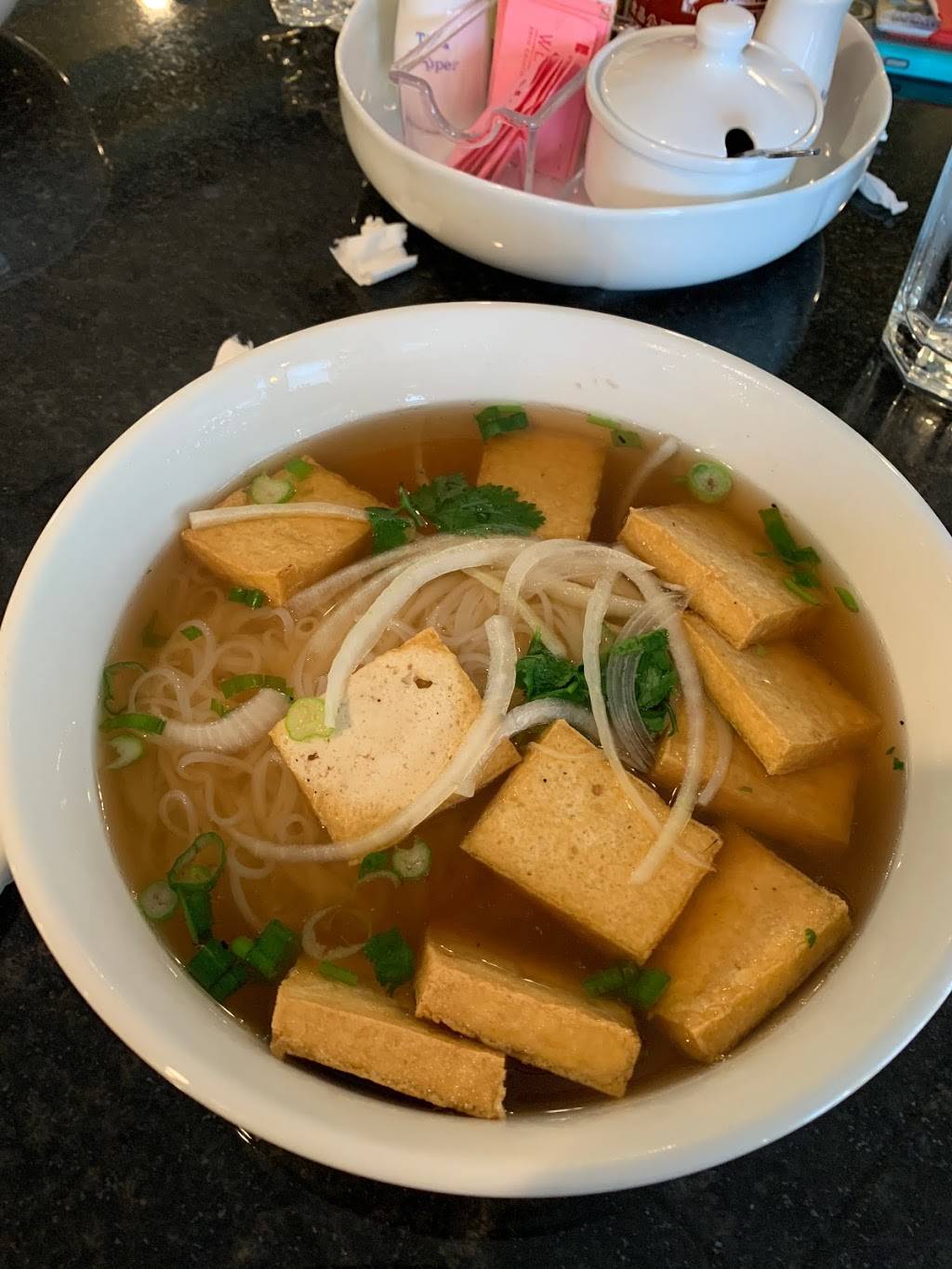 Pho Roswell | restaurant | 640 W Crossville Rd, Roswell, GA 30075, USA | 7702991549 OR +1 770-299-1549