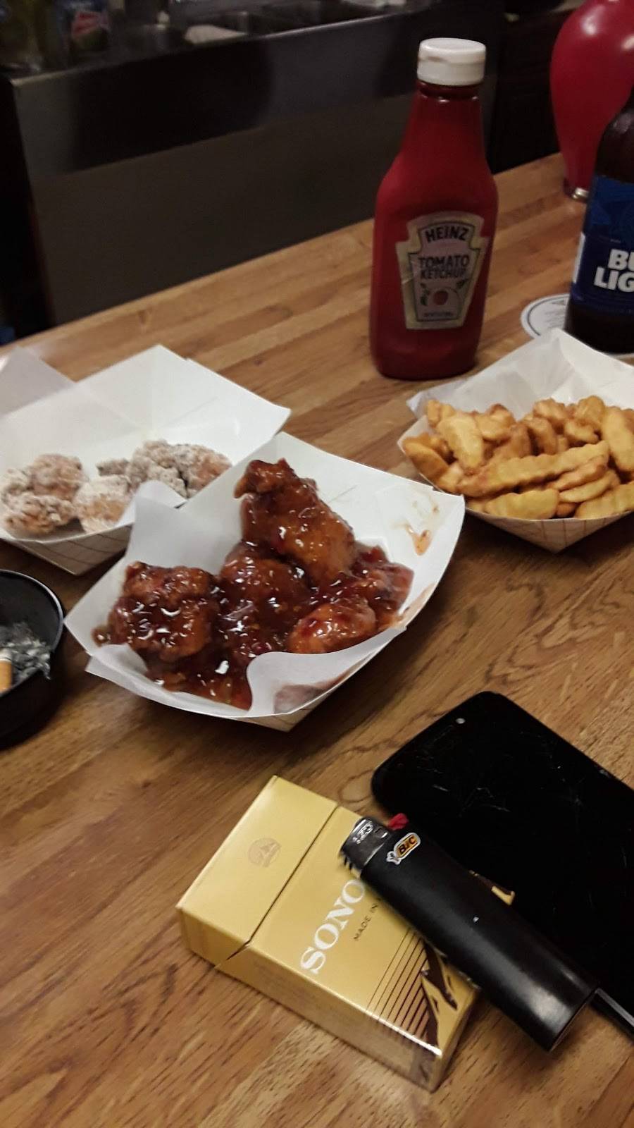 The Last Stop Hot Spot LLC | restaurant | 265 Gibson St, Tunnelton, WV 26444, USA | 3045682111 OR +1 304-568-2111