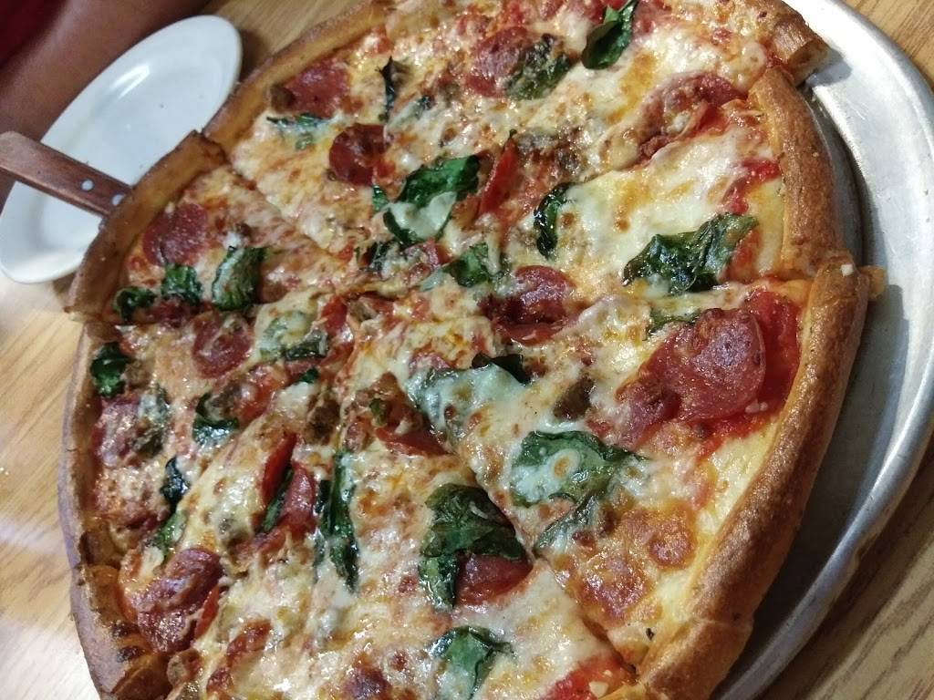 Tanks Pizza | restaurant | 902 N New Braunfels Ave, San Antonio, TX 78202, USA | 2103209224 OR +1 210-320-9224