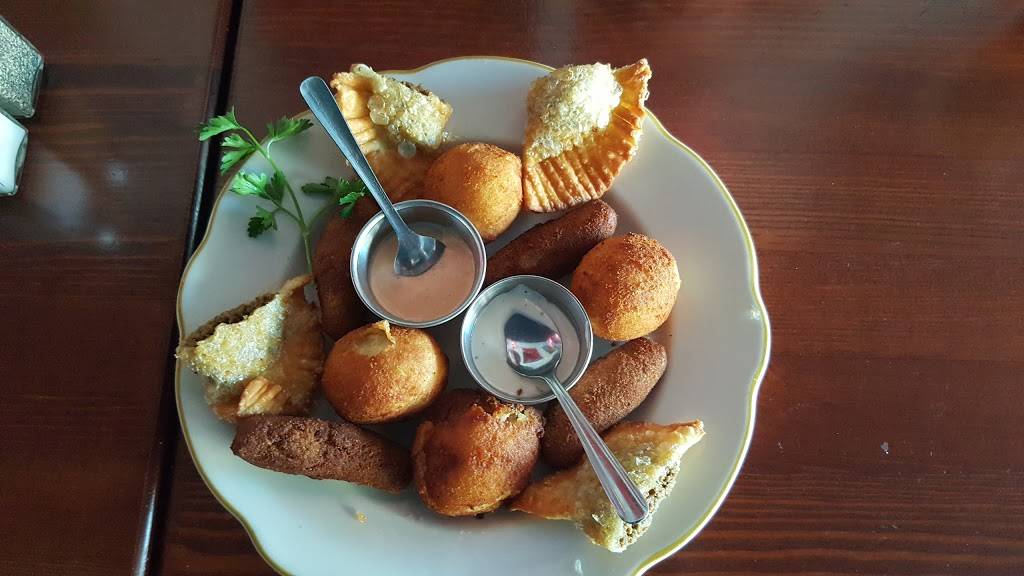 El Criollo Cuban Bar & Grill | restaurant | 916 W Burbank Blvd, Burbank, CA 91506, USA | 8182600211 OR +1 818-260-0211