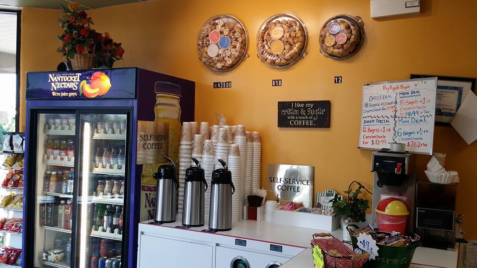 Big Apple Bagels | bakery | 1783 S Washington St, Naperville, IL 60565, USA | 6304208888 OR +1 630-420-8888