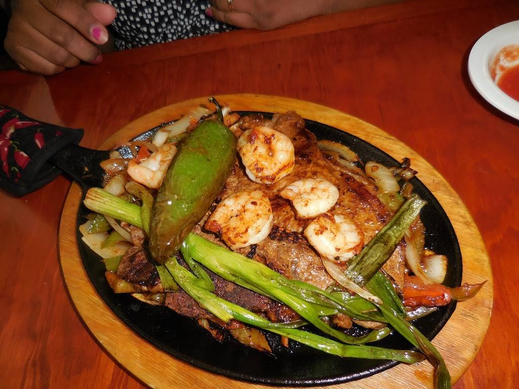 La Fogata Bar & Grill | restaurant | 3705 Malco Way, Memphis, TN 38125, USA | 9013672444 OR +1 901-367-2444