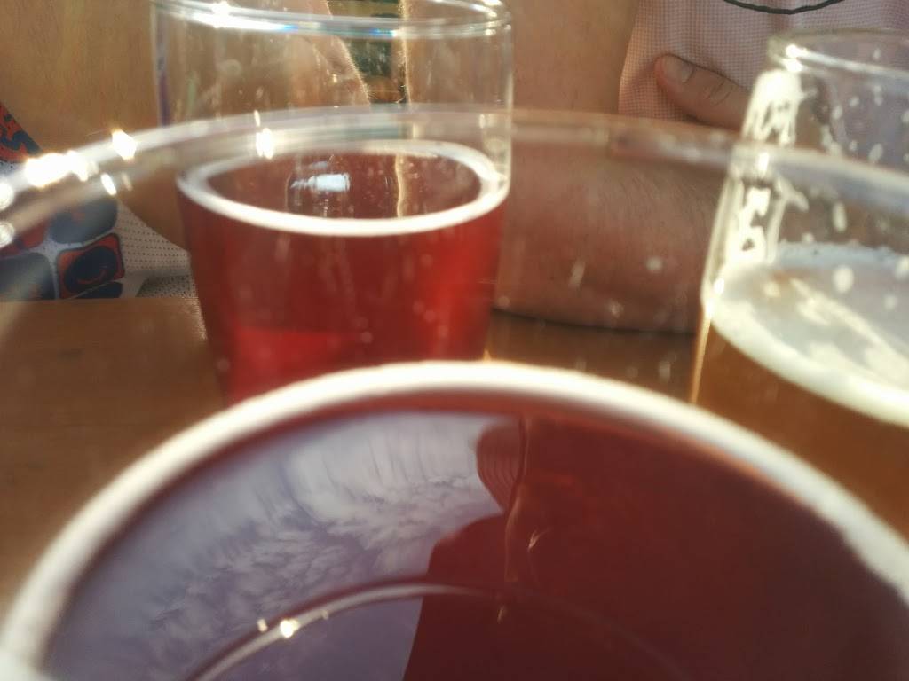 Woods Outbound | restaurant | 4045 Judah St, San Francisco, CA 94122, USA | 4155718025 OR +1 415-571-8025