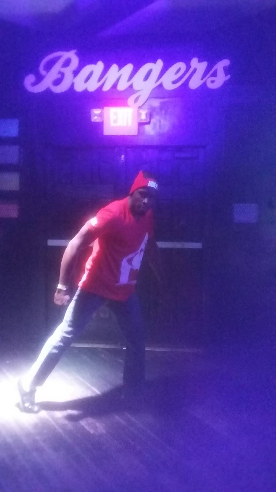 Bangers | restaurant | 774 Fulton Ave, Hempstead, NY 11550, USA | 5165656262 OR +1 516-565-6262