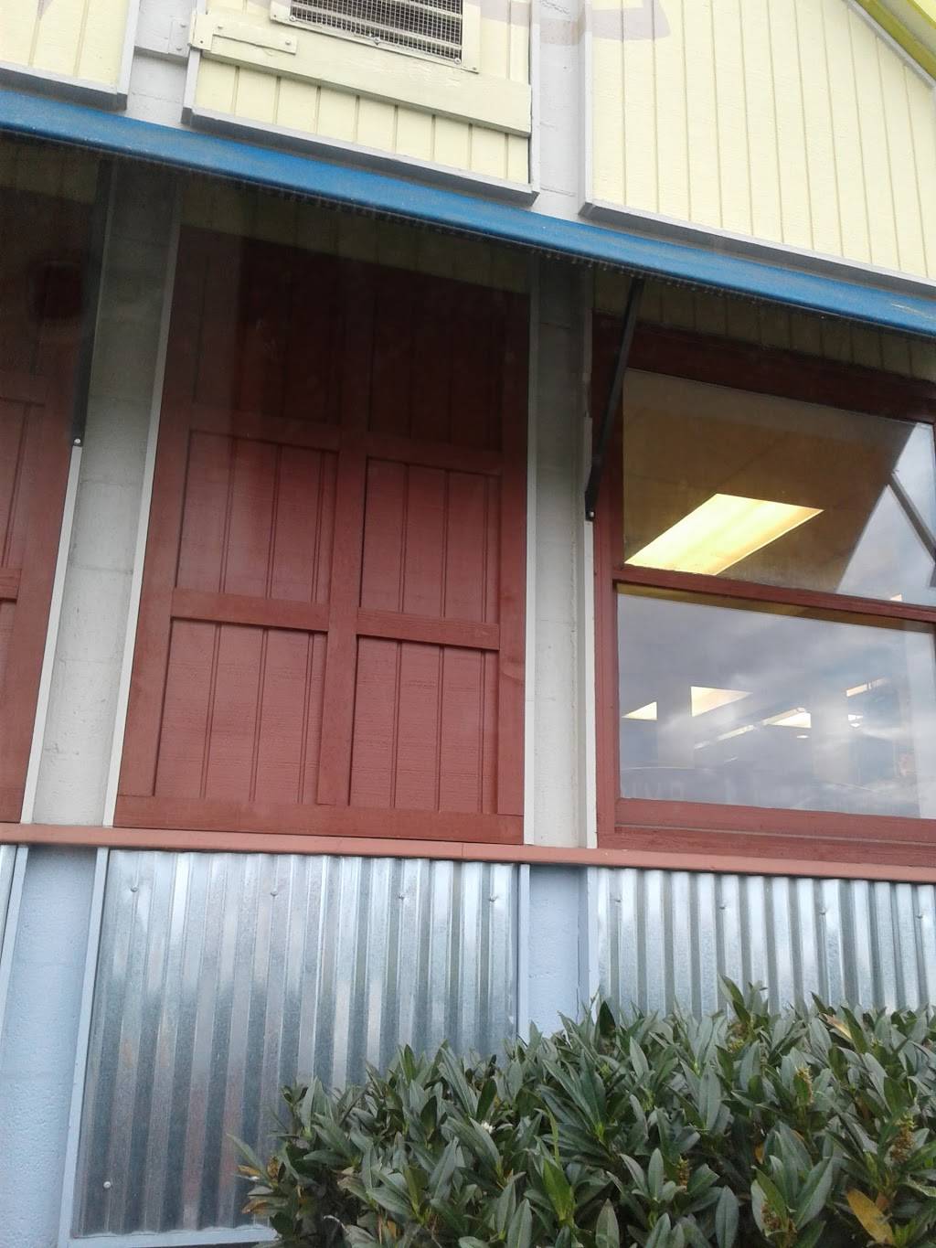 Long John Silvers | restaurant | 2903 Bristol Hwy, Johnson City, TN 37601, USA | 4232825431 OR +1 423-282-5431