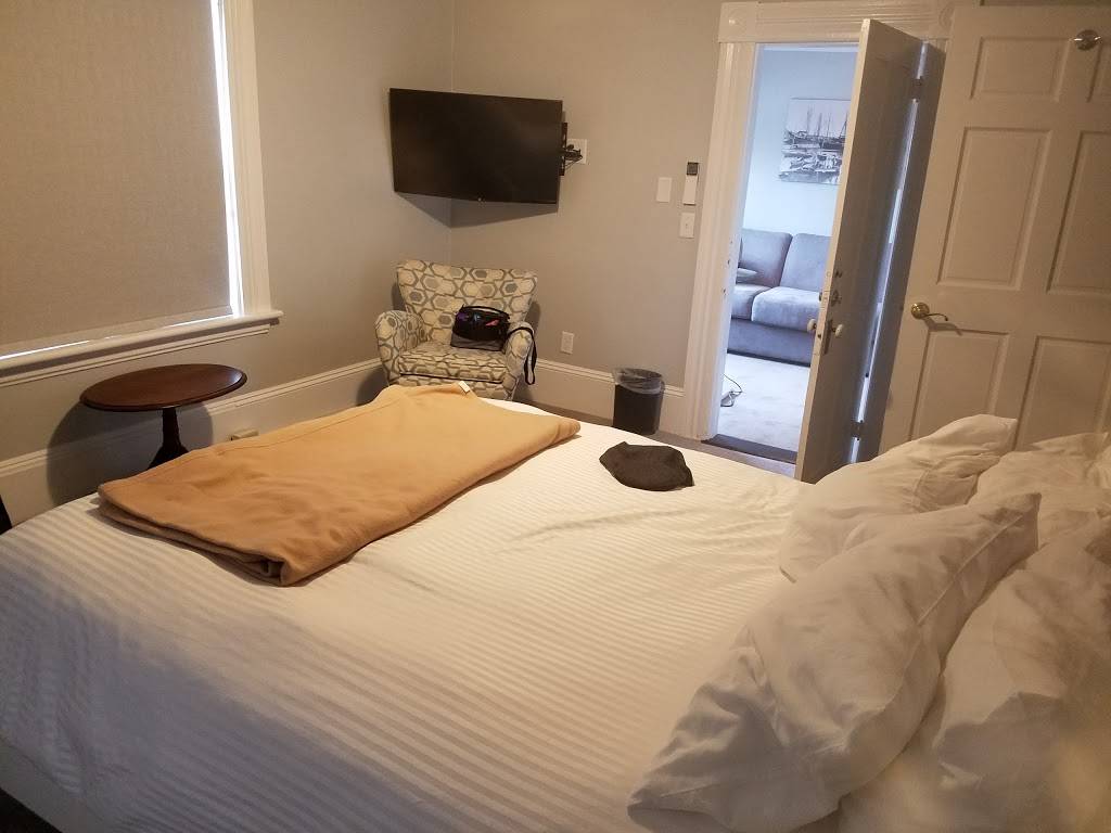 Emerson Inn | restaurant | 1 Cathedral Ave, Rockport, MA 01966, USA | 9785466321 OR +1 978-546-6321