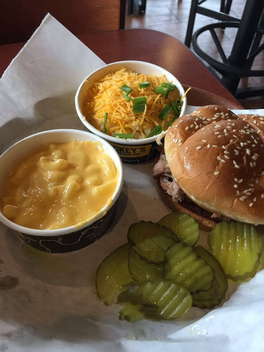 Dickeys Barbecue Pit | restaurant | 1610 Ridenour Blvd, Kennesaw, GA 30152, USA | 7704277655 OR +1 770-427-7655