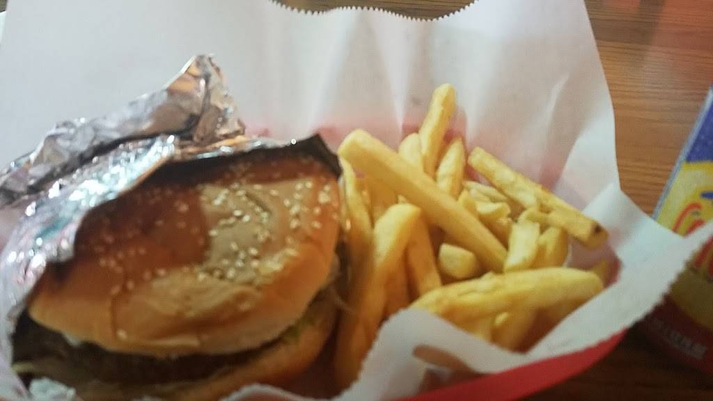 La Perrada Colombiana | restaurant | 7803 N Armenia Ave # D, Tampa, FL 33604, USA | 8139325701 OR +1 813-932-5701