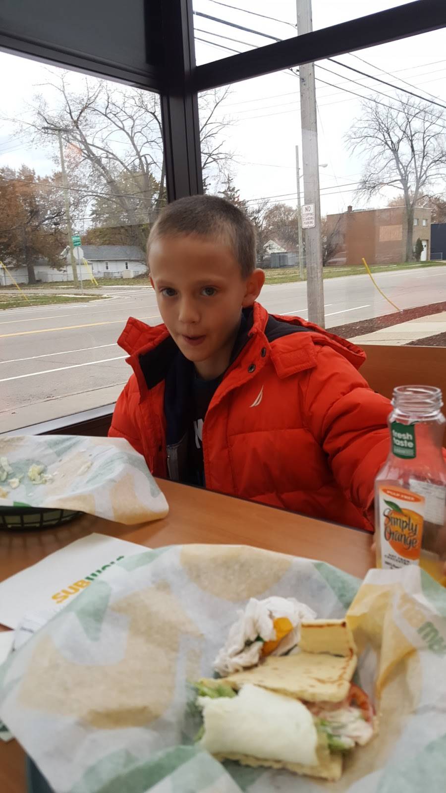 Subway Restaurants | restaurant | 2525 Hilton Rd, Ferndale, MI 48220, USA | 2483990428 OR +1 248-399-0428