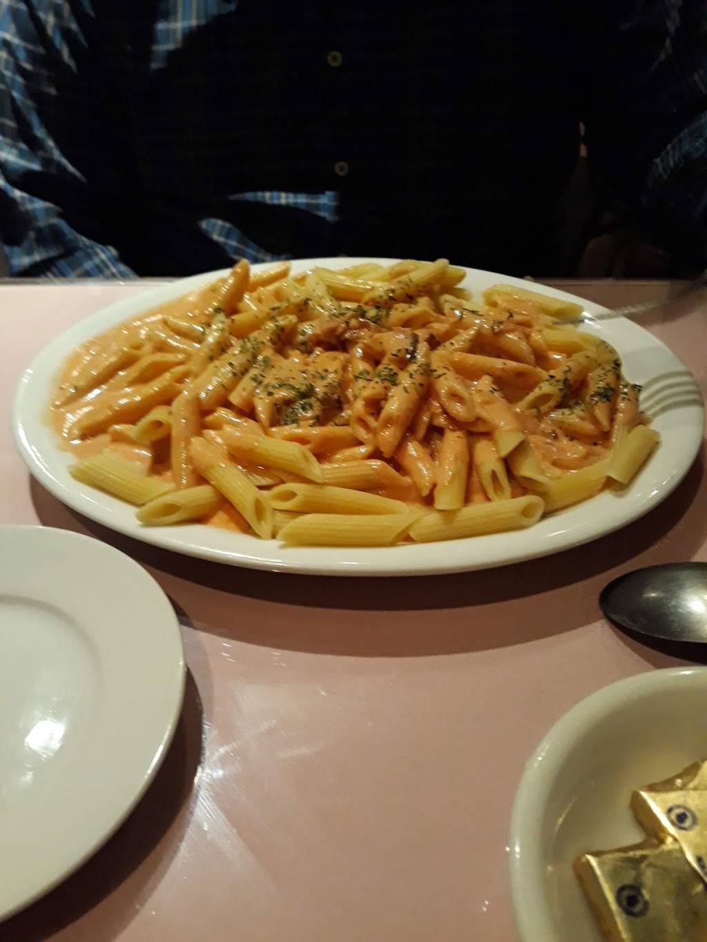 Johns Pizzeria & Restaurant | meal takeaway | 351 Neighborhood Rd, Mastic Beach, NY 11951, USA | 6312819828 OR +1 631-281-9828