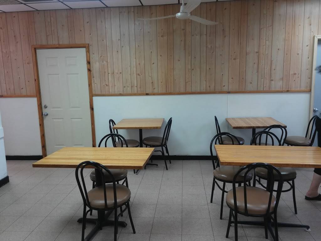 House of Gyros | restaurant | 1819 E Eldorado St, Decatur, IL 62521, USA | 2174248919 OR +1 217-424-8919