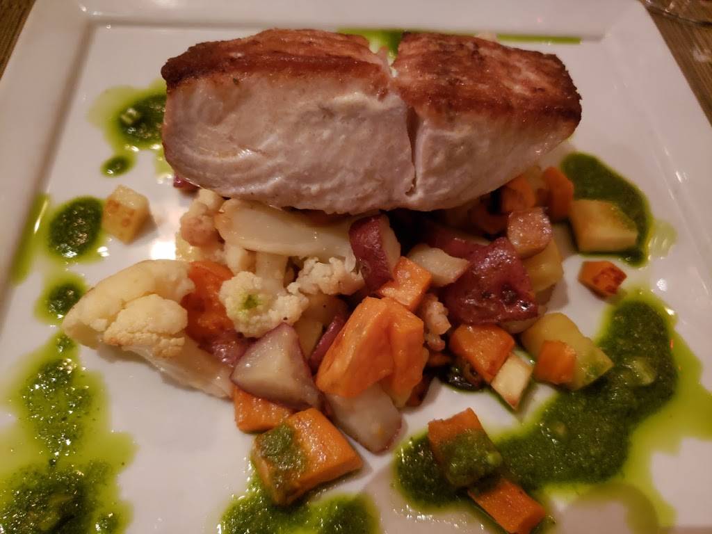 Vintage Tavern | restaurant | 1900 Governors Pointe Dr, Suffolk, VA 23436, USA | 7572388808 OR +1 757-238-8808