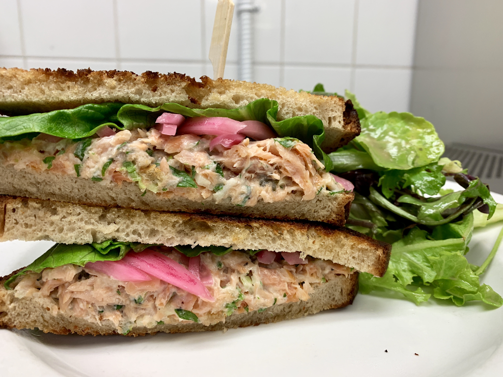 Milos Craft Beer Emporium | restaurant | 420 Talbot St, London, ON N6A 2S2, Canada | 5196014447 OR +1 519-601-4447