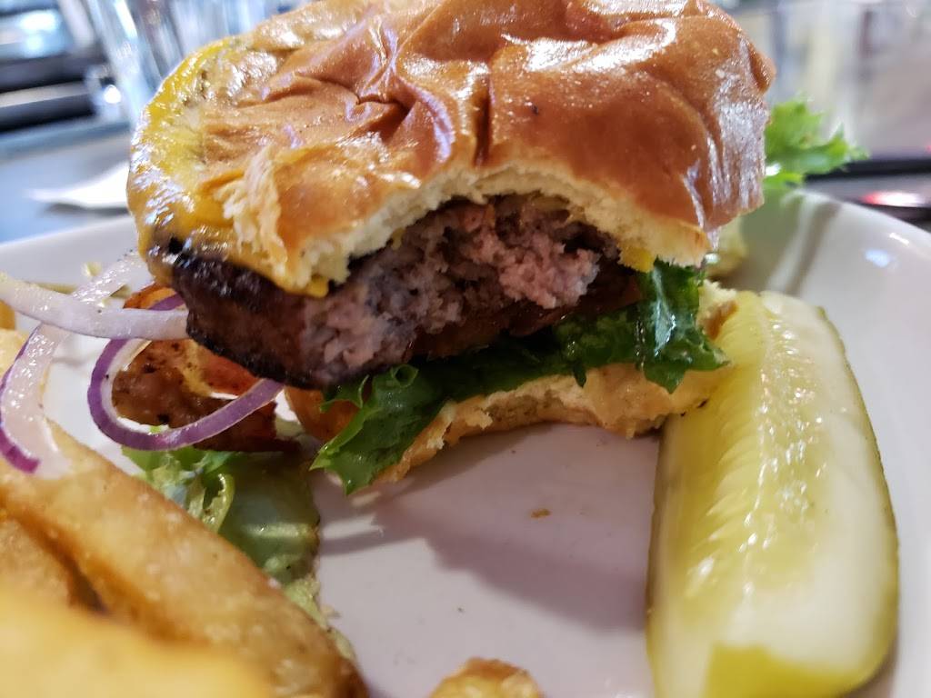 Chef Geoffs | restaurant | Dulles International Airport, Sterling, VA 20166, USA | 7035725576 OR +1 703-572-5576