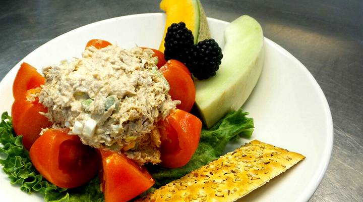 SamBs Restaurant | restaurant | 163 S Main St, Bowling Green, OH 43402, USA | 4193532277 OR +1 419-353-2277