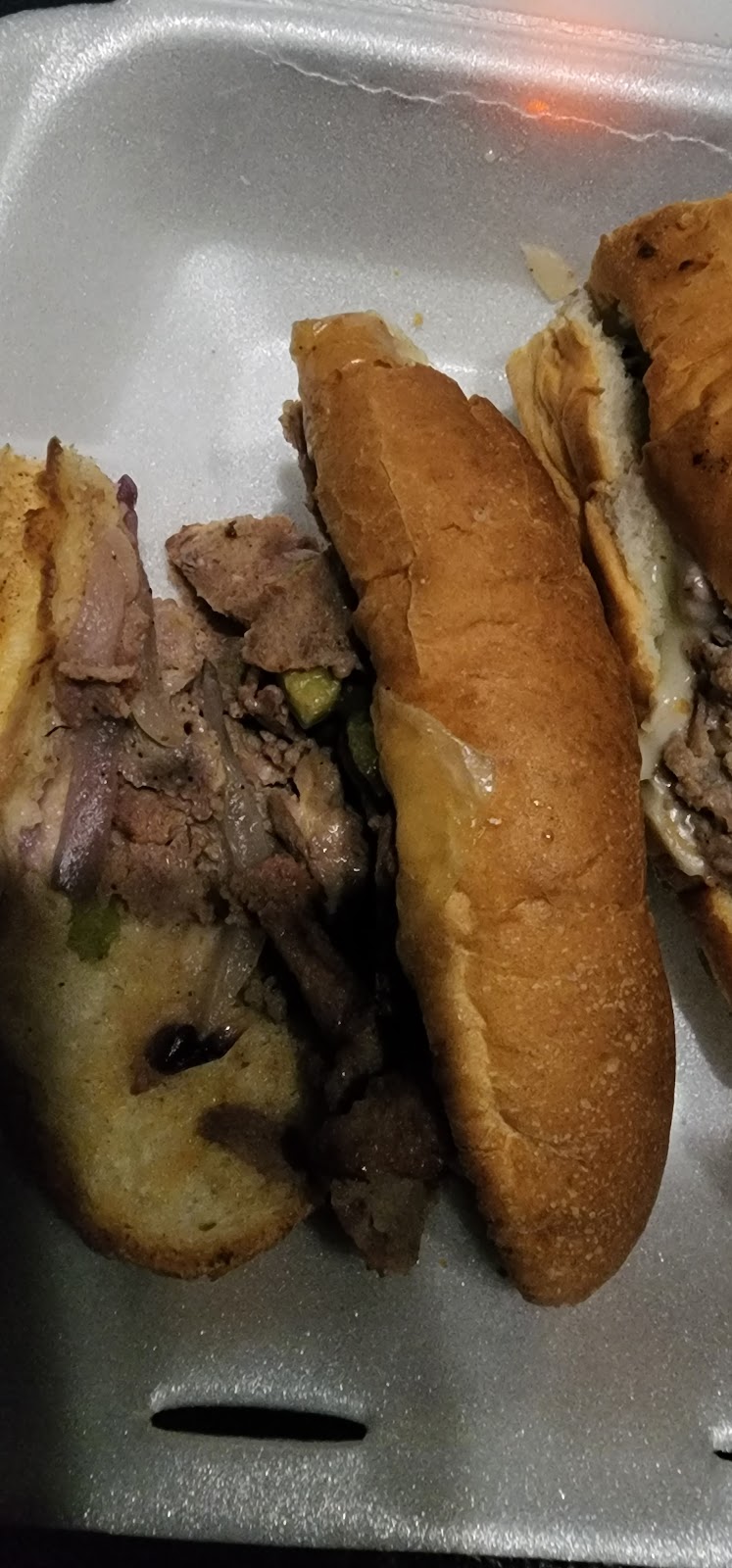 Halal Philly Cheesesteak | restaurant | 1853 Richmond Ave., Houston, TX 77098, USA | 7135247373 OR +1 713-524-7373