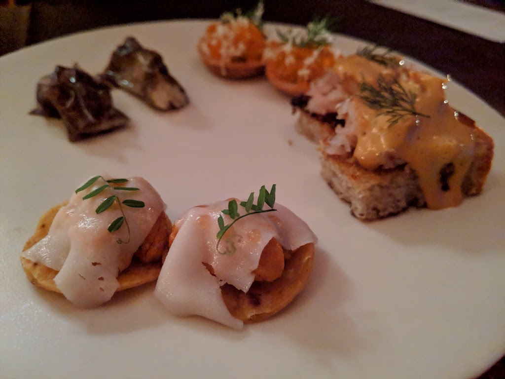 Erizo | restaurant | 215 SE 9th Ave #101, Portland, OR 97214, USA | 5032068619 OR +1 503-206-8619