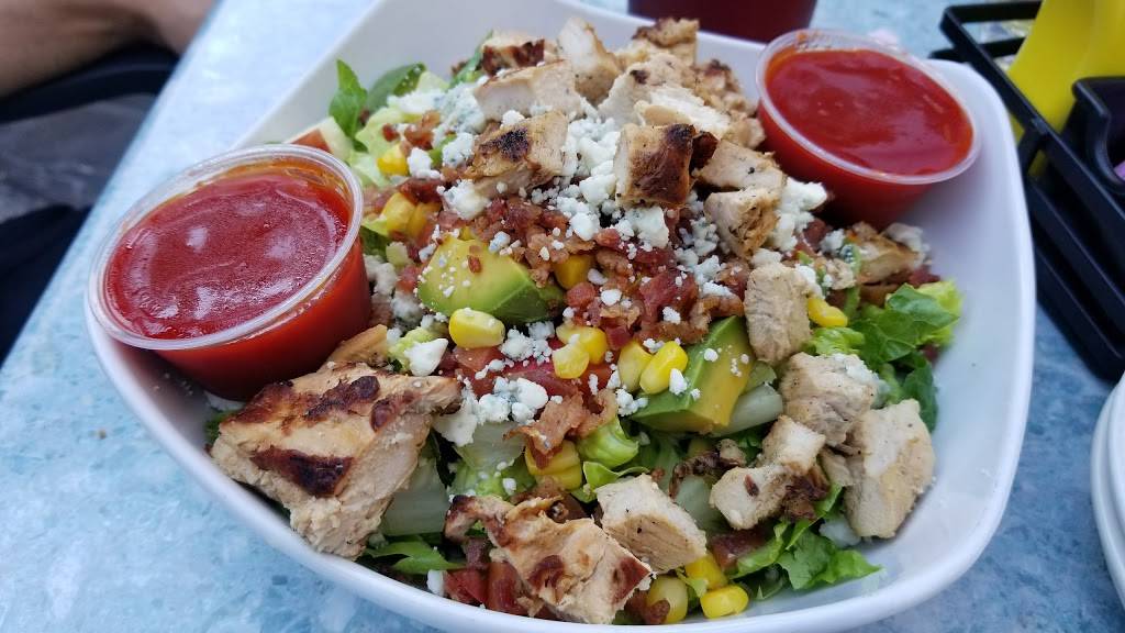 Redhawk Grille | restaurant | 9703, 7481 Auburn Rd, Painesville, OH 44077, USA | 4403544040 OR +1 440-354-4040