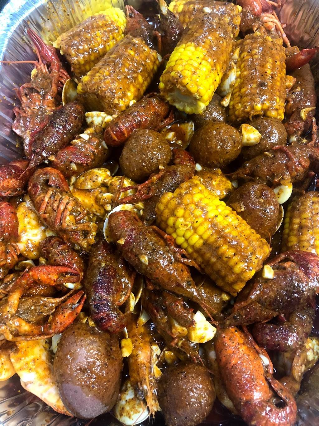 Boil Bay | restaurant | 3244 Holland Road Suite 100, Virginia Beach, VA 23453, USA | 7576898888 OR +1 757-689-8888