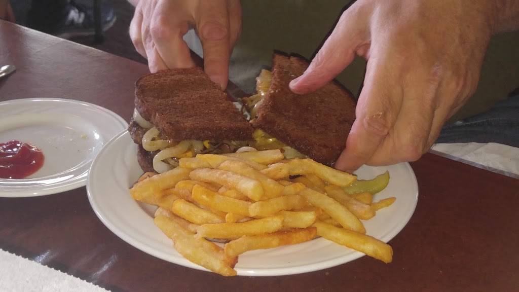 MarLis Bar | restaurant | 2530 WI-155, Sayner, WI 54560, USA | 7155424255 OR +1 715-542-4255