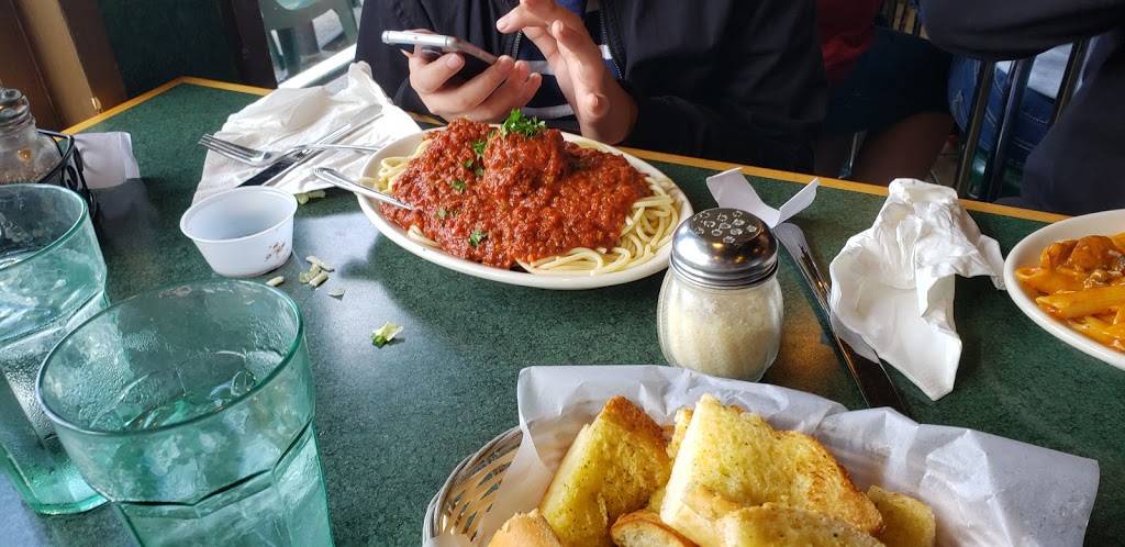 Pegasus Pizza & Pasta | restaurant | 2770 Alki Ave SW, Seattle, WA 98116, USA | 2069324849 OR +1 206-932-4849