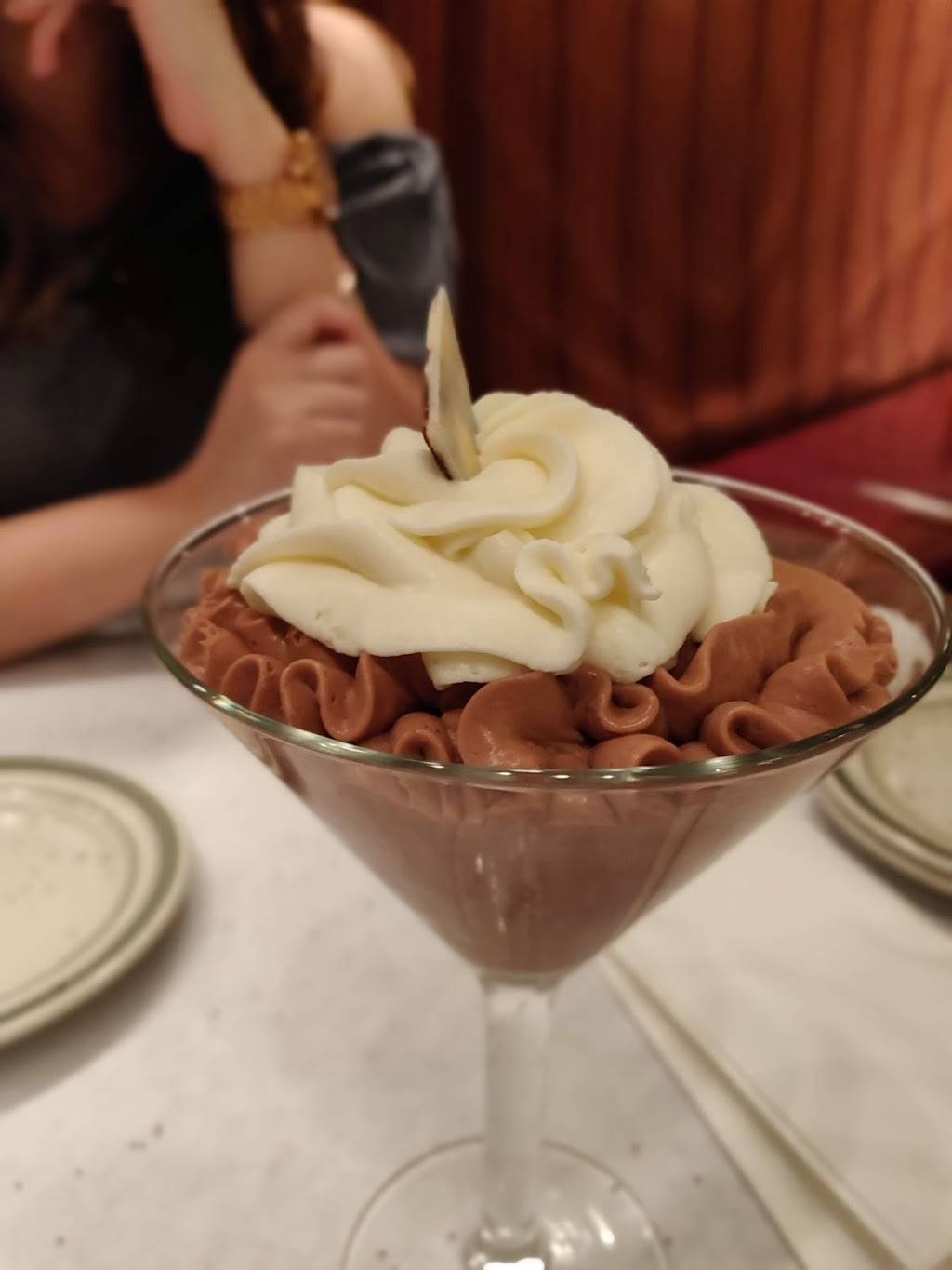 Kruse & Muer in the Village | restaurant | 134 Adams Rd, Rochester Hills, MI 48309, USA | 2483752503 OR +1 248-375-2503