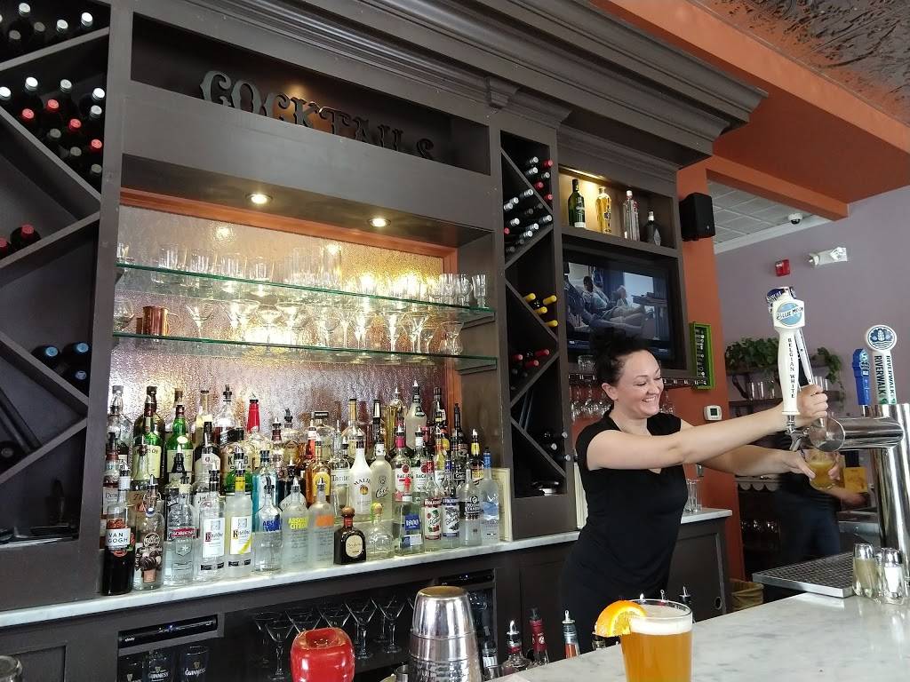 Butchs Uptown | restaurant | 63 Locke St, Haverhill, MA 01830, USA | 9788915178 OR +1 978-891-5178