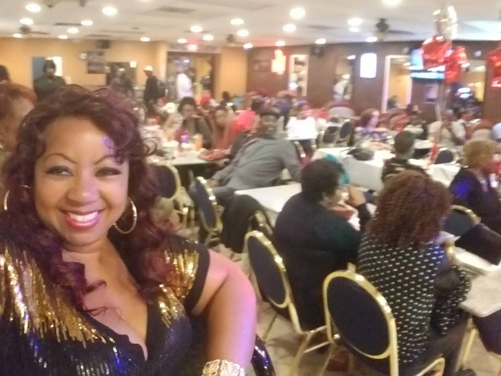 Ebony & Ivory Restaurant | restaurant | 5101 E 38th St, Indianapolis, IN 46218, USA | 3176026688 OR +1 317-602-6688