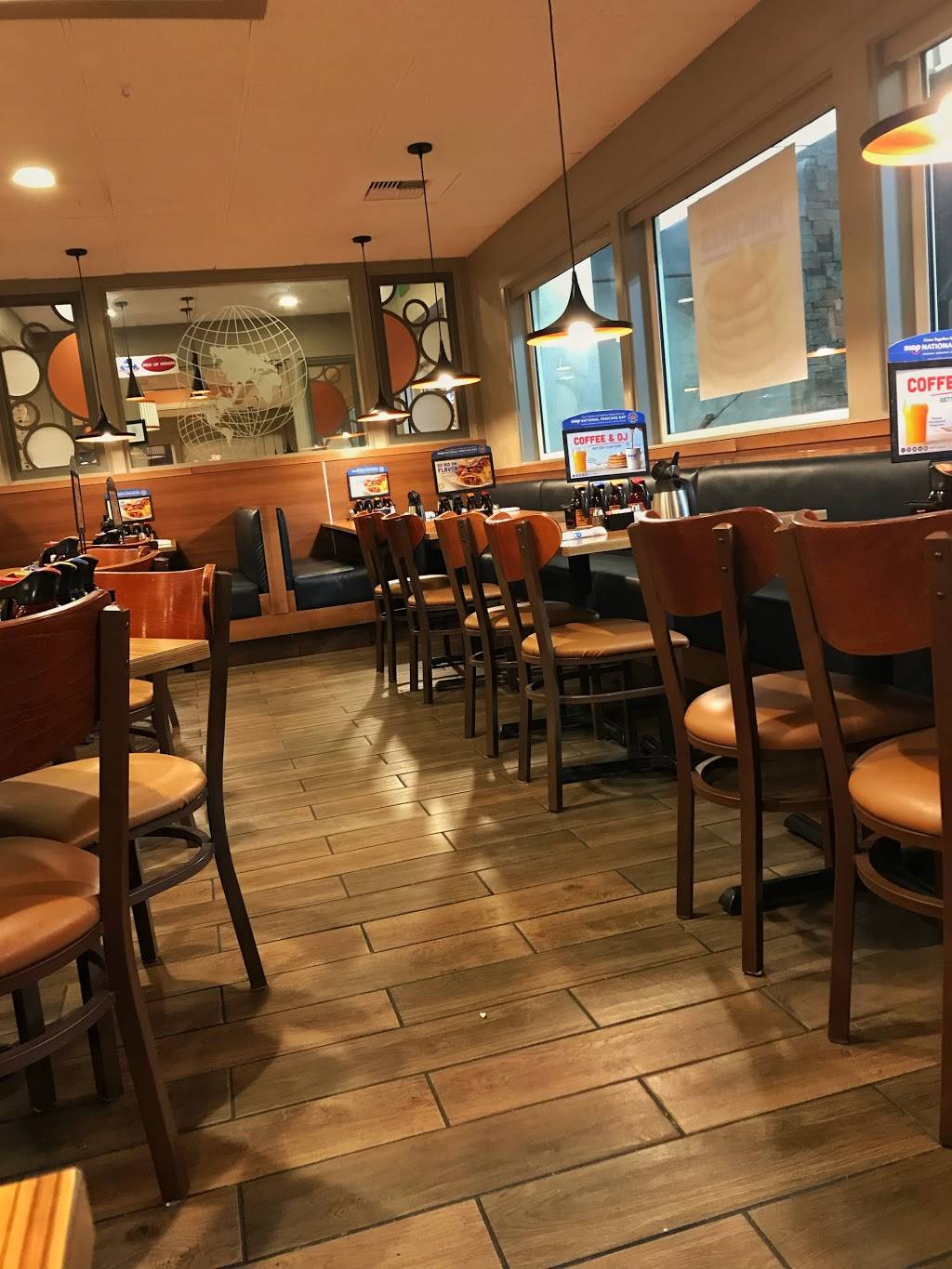 IHOP | restaurant | 11855 E Kellogg Dr N, Wichita, KS 67207, USA | 3166527251 OR +1 316-652-7251