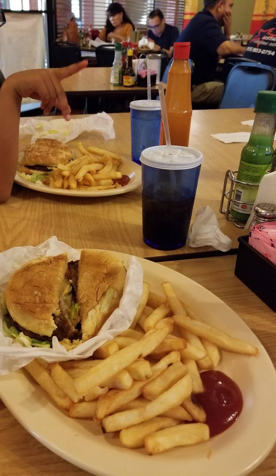 Playa Azul | restaurant | 1840 Lee Trevino Dr # 101, El Paso, TX 79936, USA | 9155906518 OR +1 915-590-6518