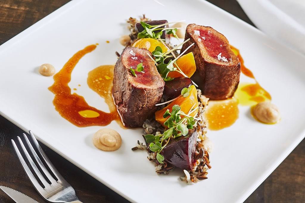 TWH Social | restaurant | 1 King St W, Kitchener, ON N2G 1A3, Canada | 5197458478 OR +1 519-745-8478