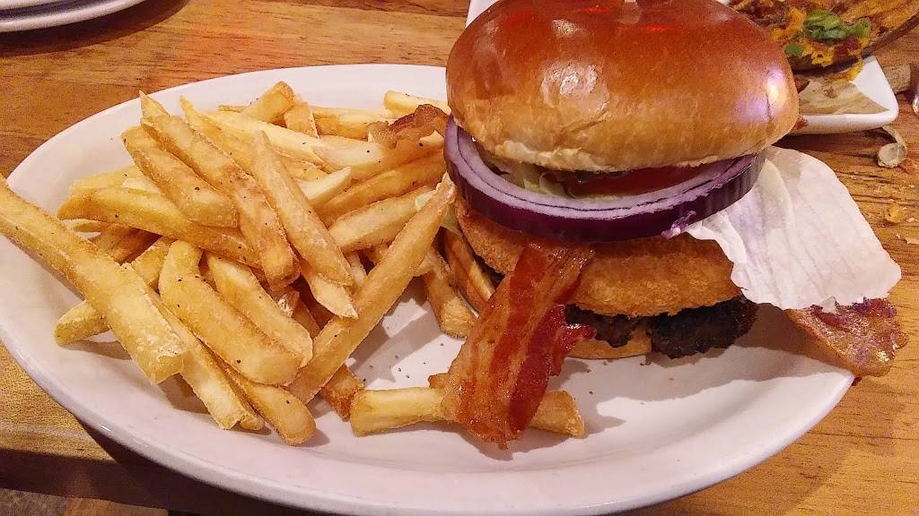 Logans Roadhouse | restaurant | 5601 Harvey St, Norton Shores, MI 49441, USA | 2317989830 OR +1 231-798-9830