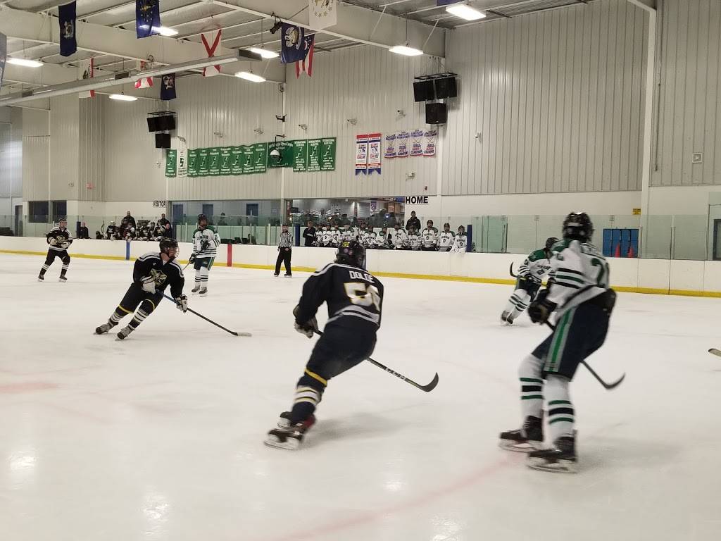 Ice Vault Arena | restaurant | 10 Nevins Rd, Wayne, NJ 07470, USA | 9736281500 OR +1 973-628-1500