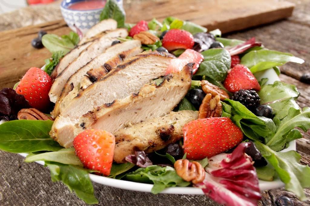 Clean Plates + Nutrition Bar | restaurant | 149 W Nine Mile Rd, Ferndale, MI 48220, USA | 2483978935 OR +1 248-397-8935