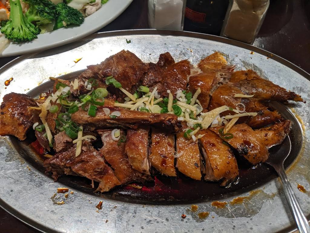 Pekin Garden Restaurant | restaurant | 5255 Chemin Queen Mary, Montréal, QC H3W 1Y3, Canada | 5144849139 OR +1 514-484-9139