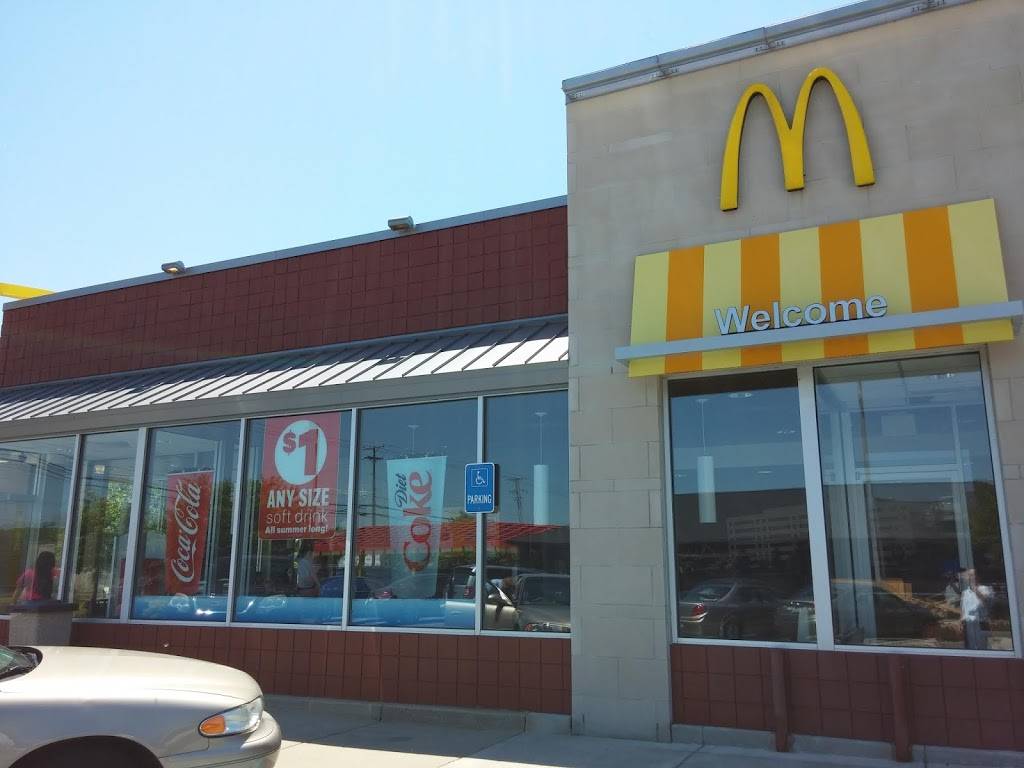 McDonalds | cafe | 4819 Rochester Rd, Troy, MI 48098, USA | 2485242437 OR +1 248-524-2437