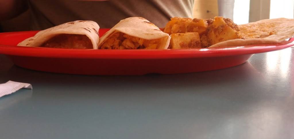 Catys togo tacos Mexican Restraunt | restaurant | 1605 Saltillo St, San Antonio, TX 78207, USA | 2109885199 OR +1 210-988-5199